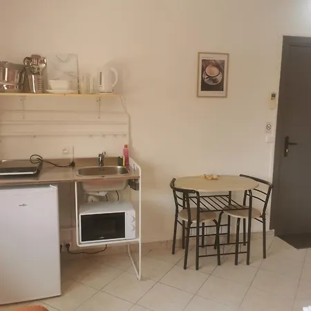 4 , Disneyland - Parking Gratuit - Maison Des Platanes Appartement